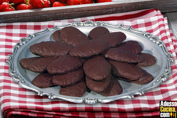 Biscotti Nzuddi - Mostaccioli - Ricetta