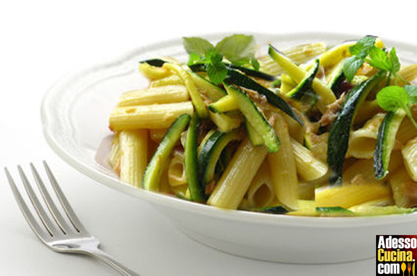 Pennette  al tonno e zucchine - Ricetta