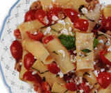 Pasta con tonno, ricotta  romana e pomodorini