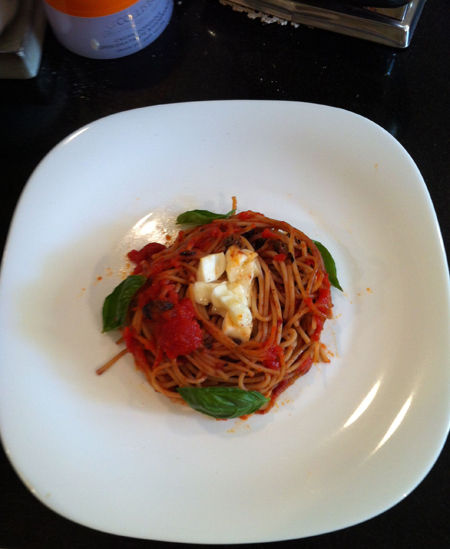 Nidi di spaghetti alla chitarra