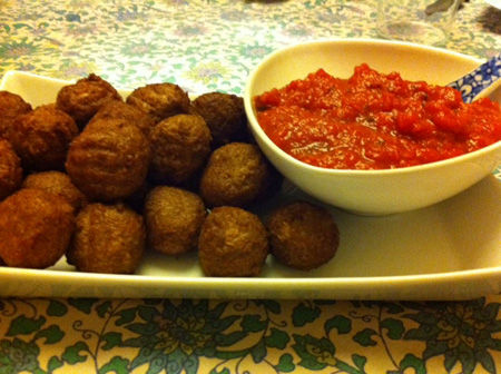 Polpette vegetali con sughetto di pomodoro