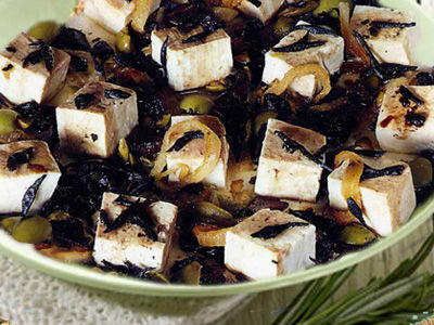 Tofu con cipolle e alghe kombu - Ricetta