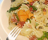 Farfalle fredde con prosciutto e me...