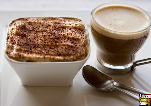 Tiramisù ipocalorico alla ricotta profumato alla cannella - Ricetta