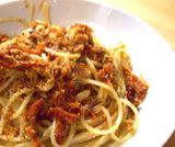 Spaghetti gratinati con cipolline n...