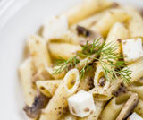 Penne con tartufo e funghi