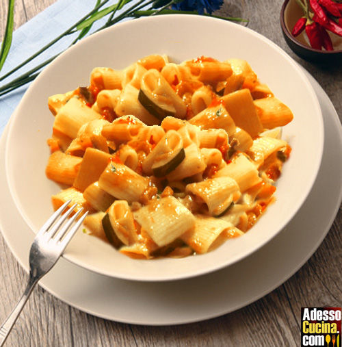 Pasta con ragù di verdure - Ricetta