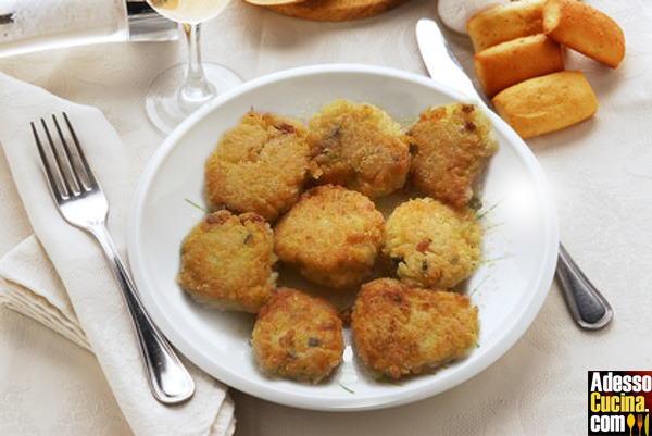 Polpette di riso con salsa agrodolce