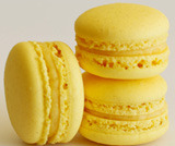 Macaron con crema al mango