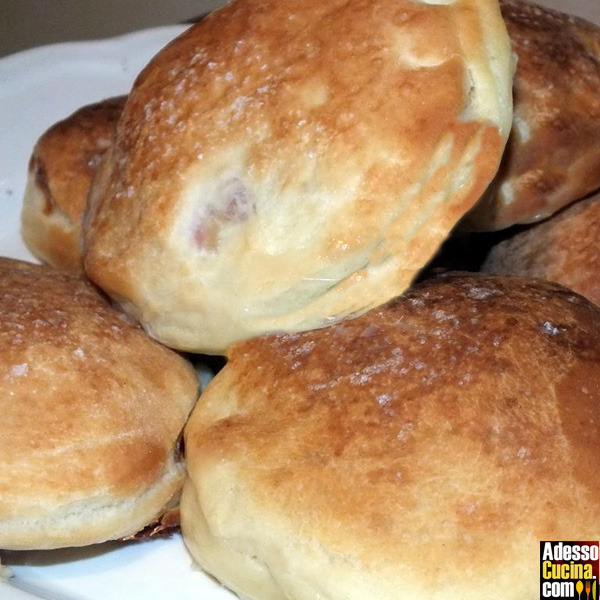 Focaccine ripiene al tonno - Ricetta