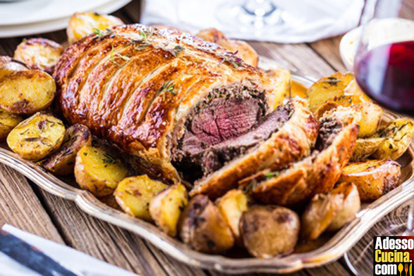 Filetto alla Wellington con patate arroste - Ricetta