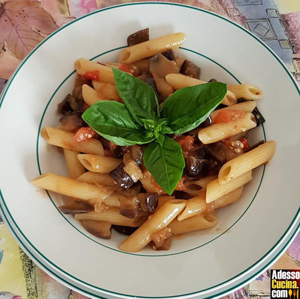 Penne con melanzane - Ricetta