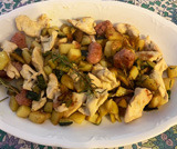 Padellata pollo, salsiccia, zucchine e patate