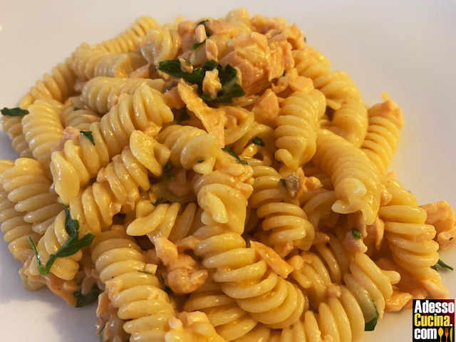 Pasta salmone e philadelphia