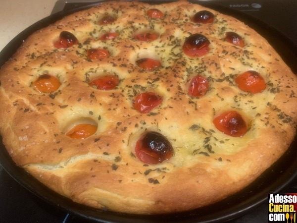 Focaccia barese