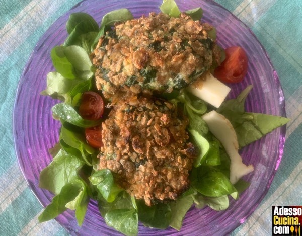 Hamburger di pollo e spinaci