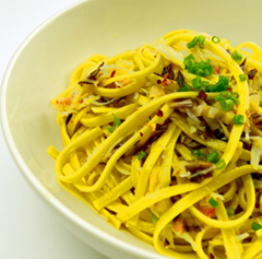 Linguine allo zafferano con polpa di granchio